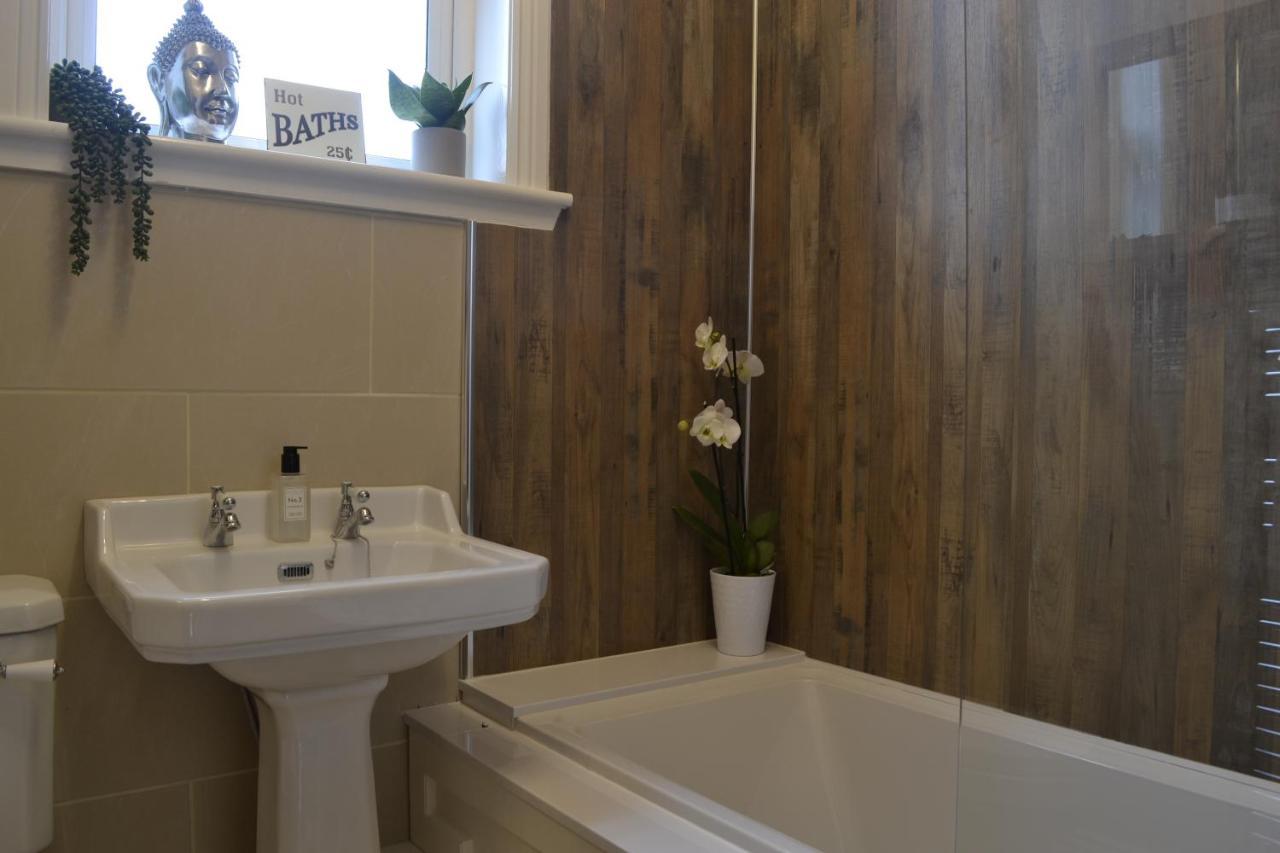 邓弗里斯Stunning Period Townhouse With Garden, Walking Distance To Town别墅 外观 照片