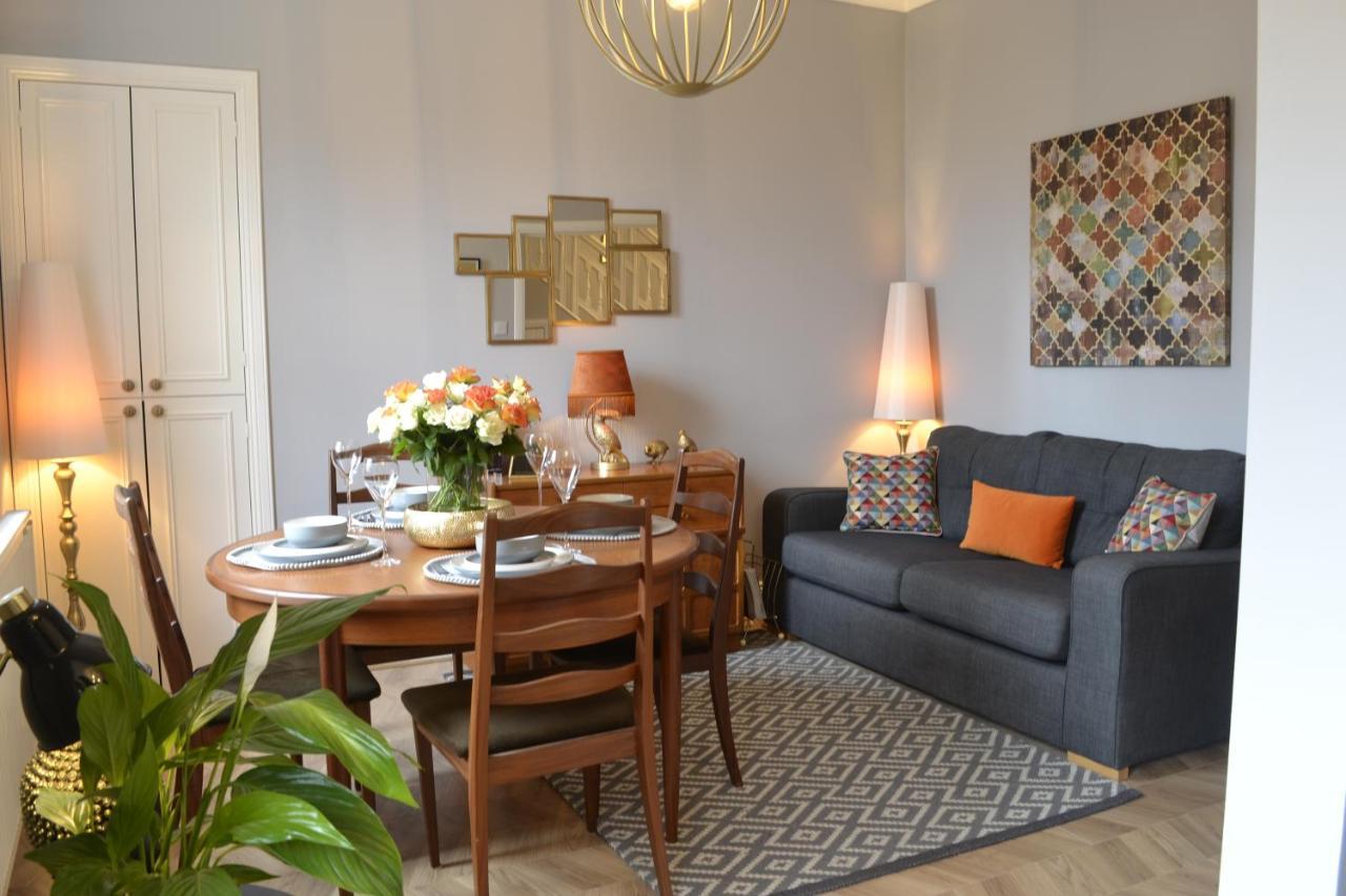 邓弗里斯Stunning Period Townhouse With Garden, Walking Distance To Town别墅 外观 照片